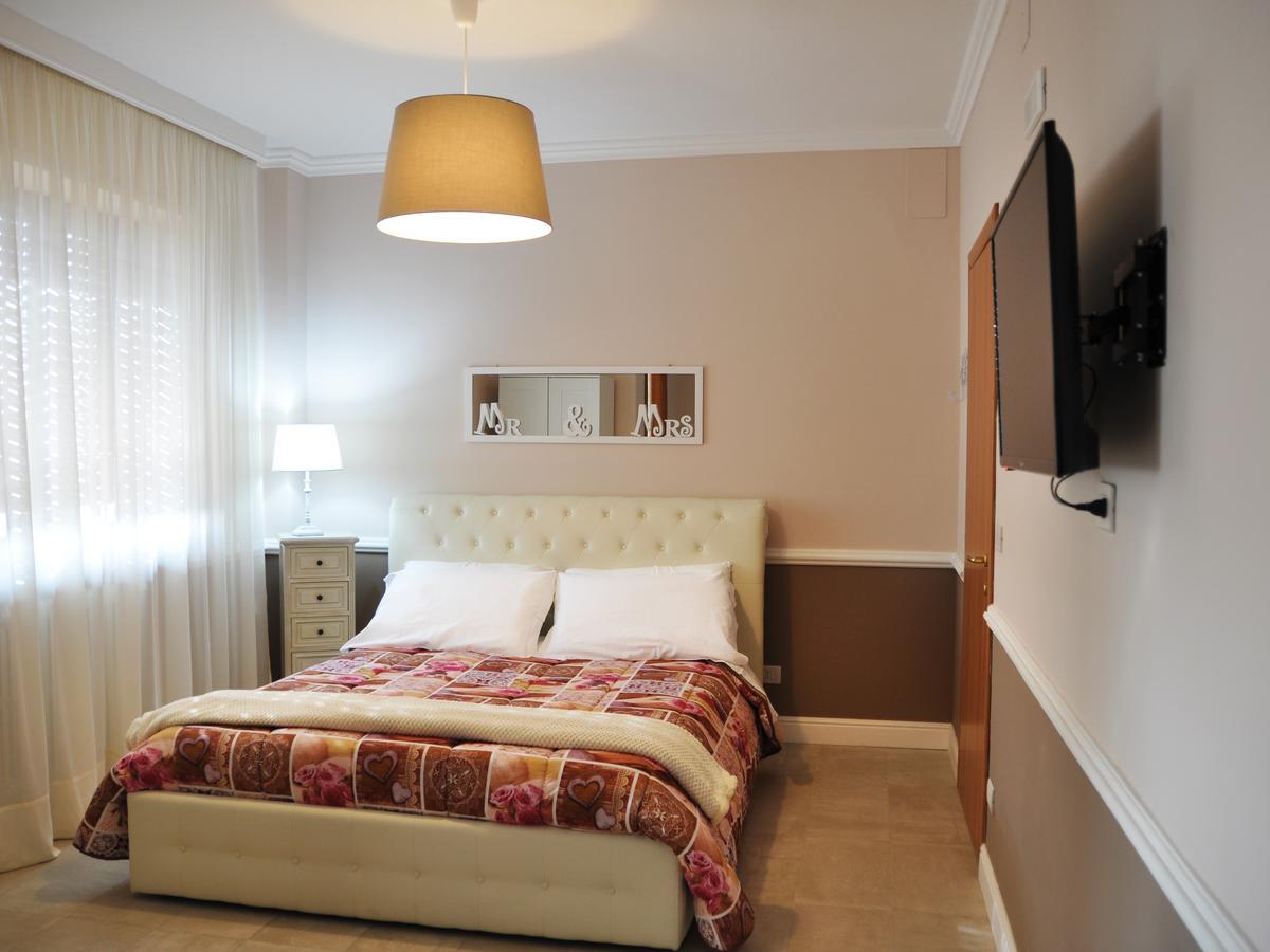 B&B In Centro Foggia Buitenkant foto