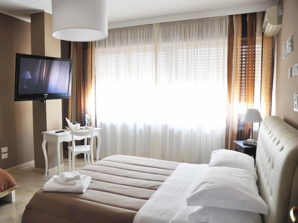 B&B In Centro Foggia Buitenkant foto